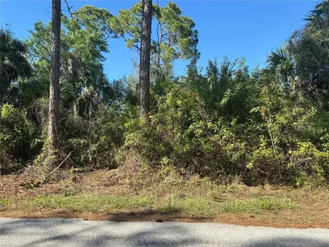 17426 Brighton Avenue Port Charlotte FL 33954