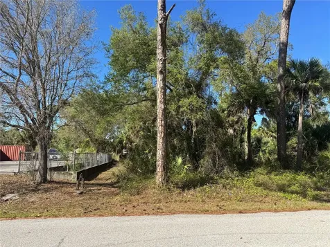 17418 Brighton Avenue Port Charlotte FL 33954