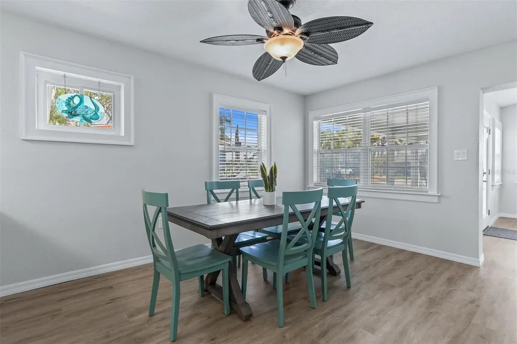 711 Bayshore Drive Tarpon Springs FL 34689