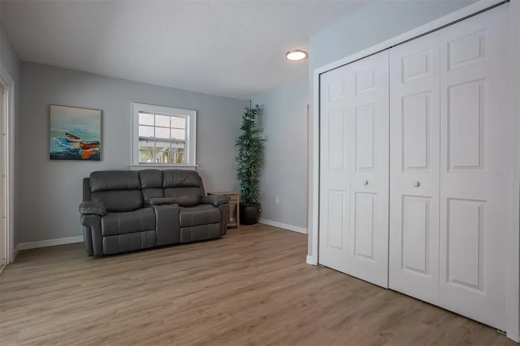 711 Bayshore Drive Tarpon Springs FL 34689