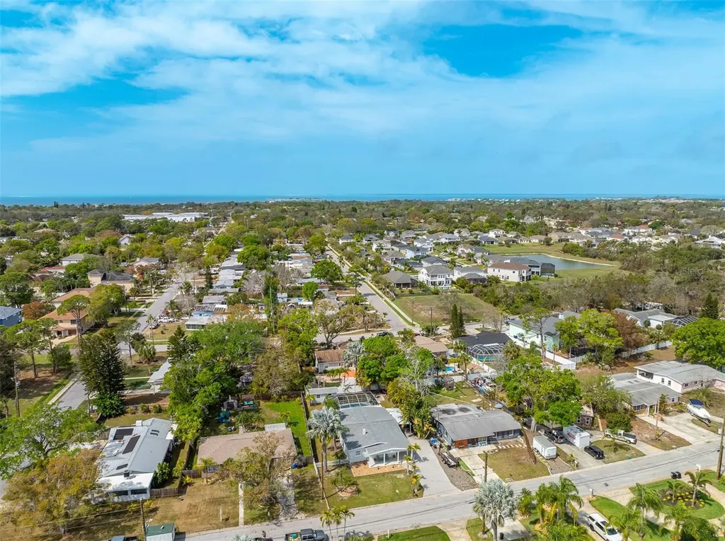 711 Bayshore Drive Tarpon Springs FL 34689