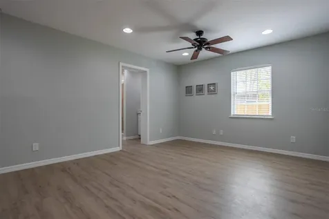711 Bayshore Drive Tarpon Springs FL 34689