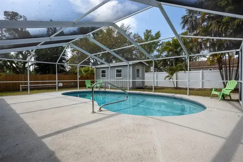 711 Bayshore Drive Tarpon Springs FL 34689