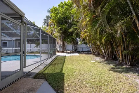 711 Bayshore Drive Tarpon Springs FL 34689