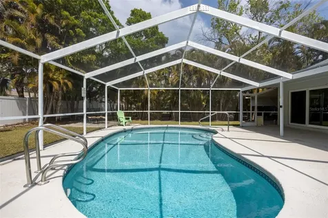 711 Bayshore Drive Tarpon Springs FL 34689
