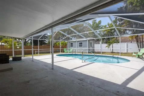 711 Bayshore Drive Tarpon Springs FL 34689