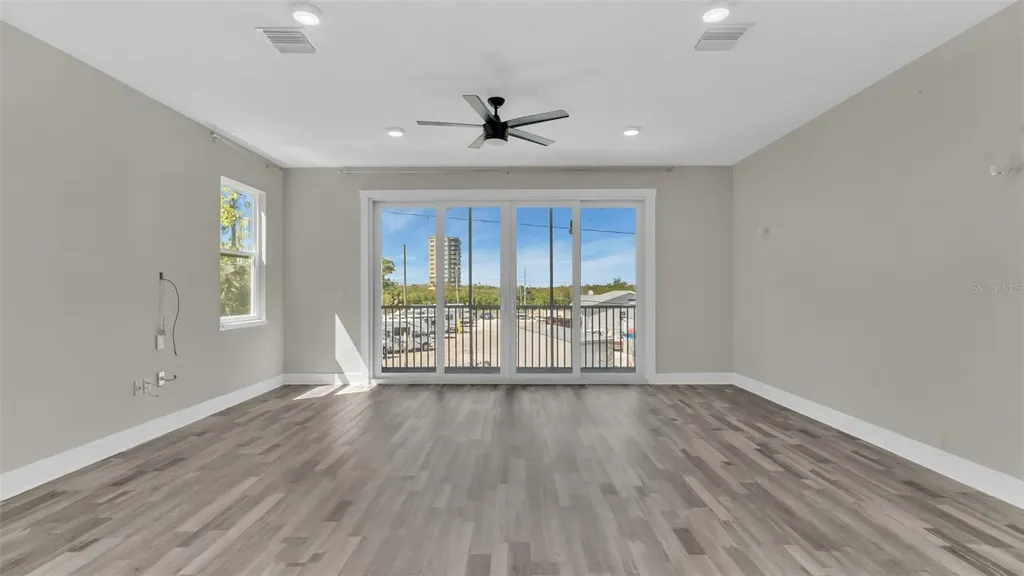 1237 Savona Drive NE St Petersburg FL 33702