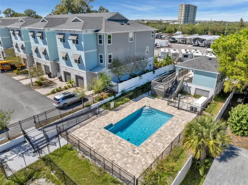 1237 Savona Drive NE St Petersburg FL 33702