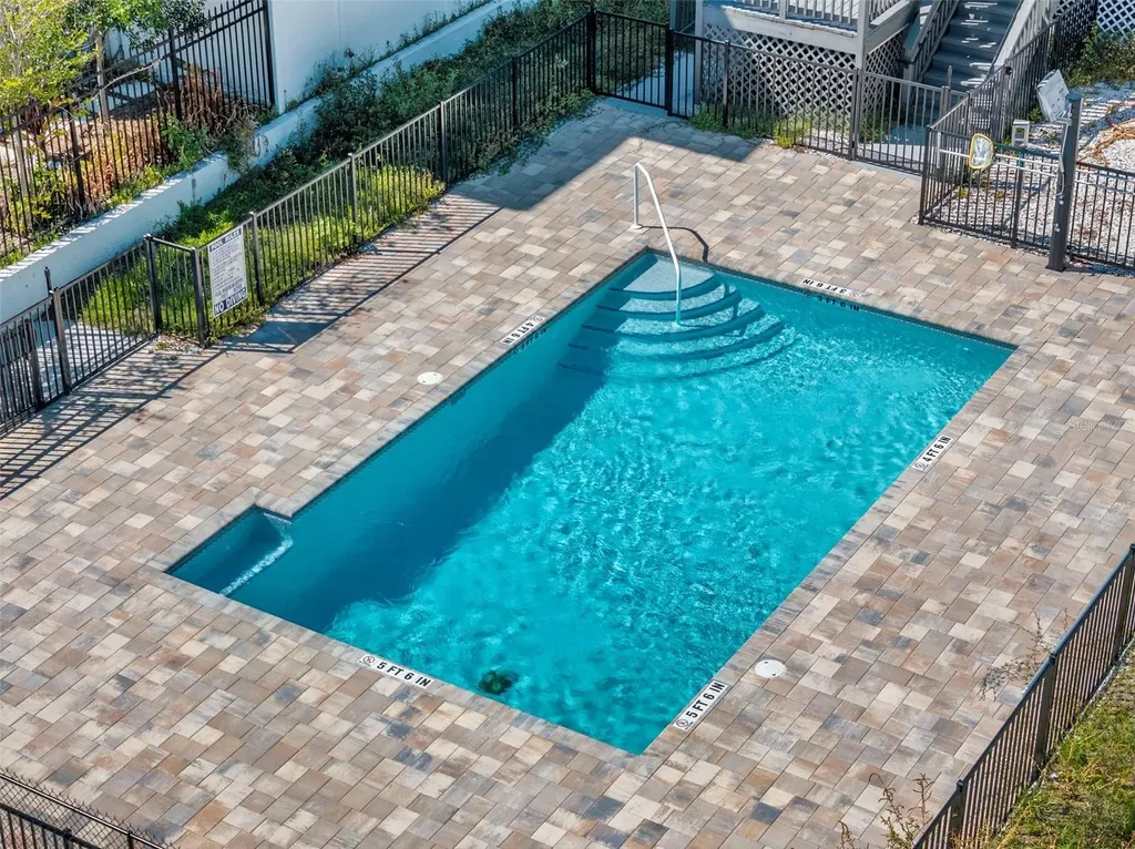 1237 Savona Drive NE St Petersburg FL 33702