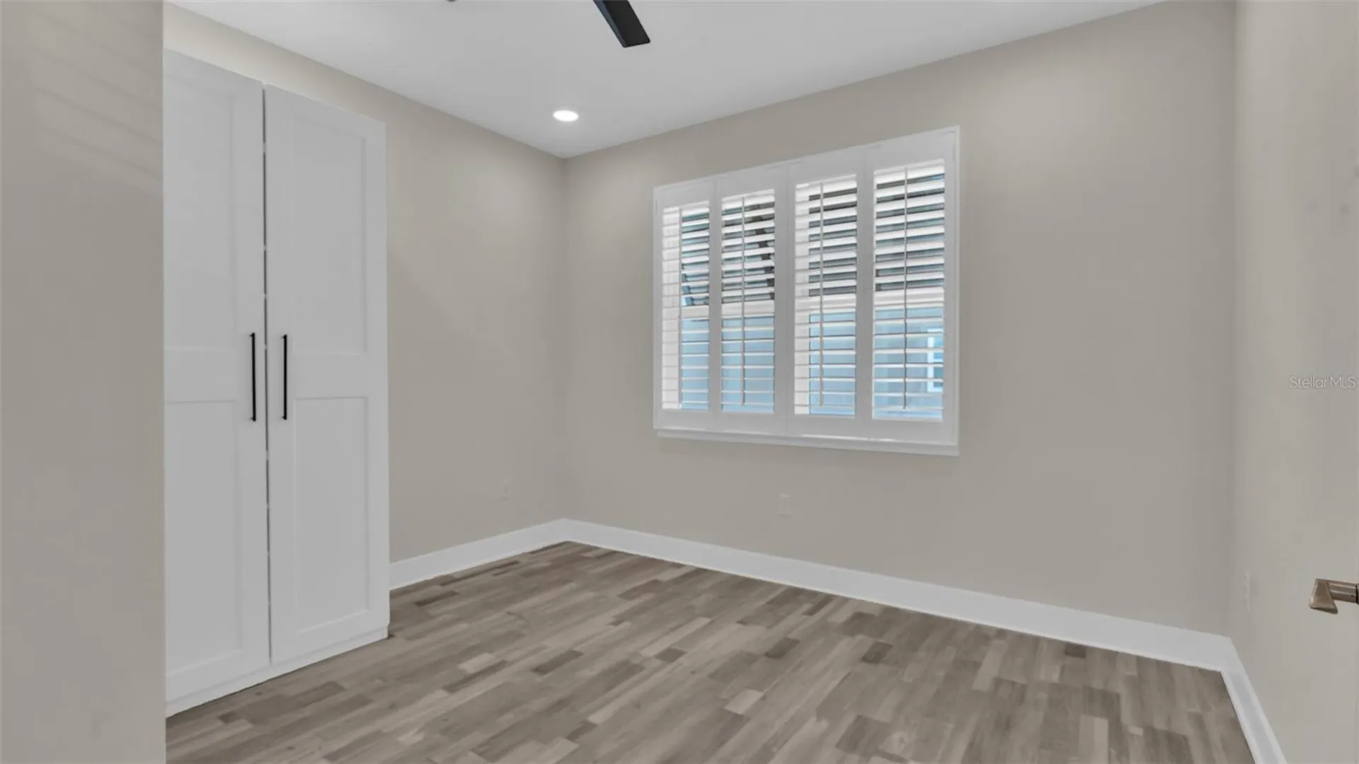 1237 Savona Drive NE St Petersburg FL 33702
