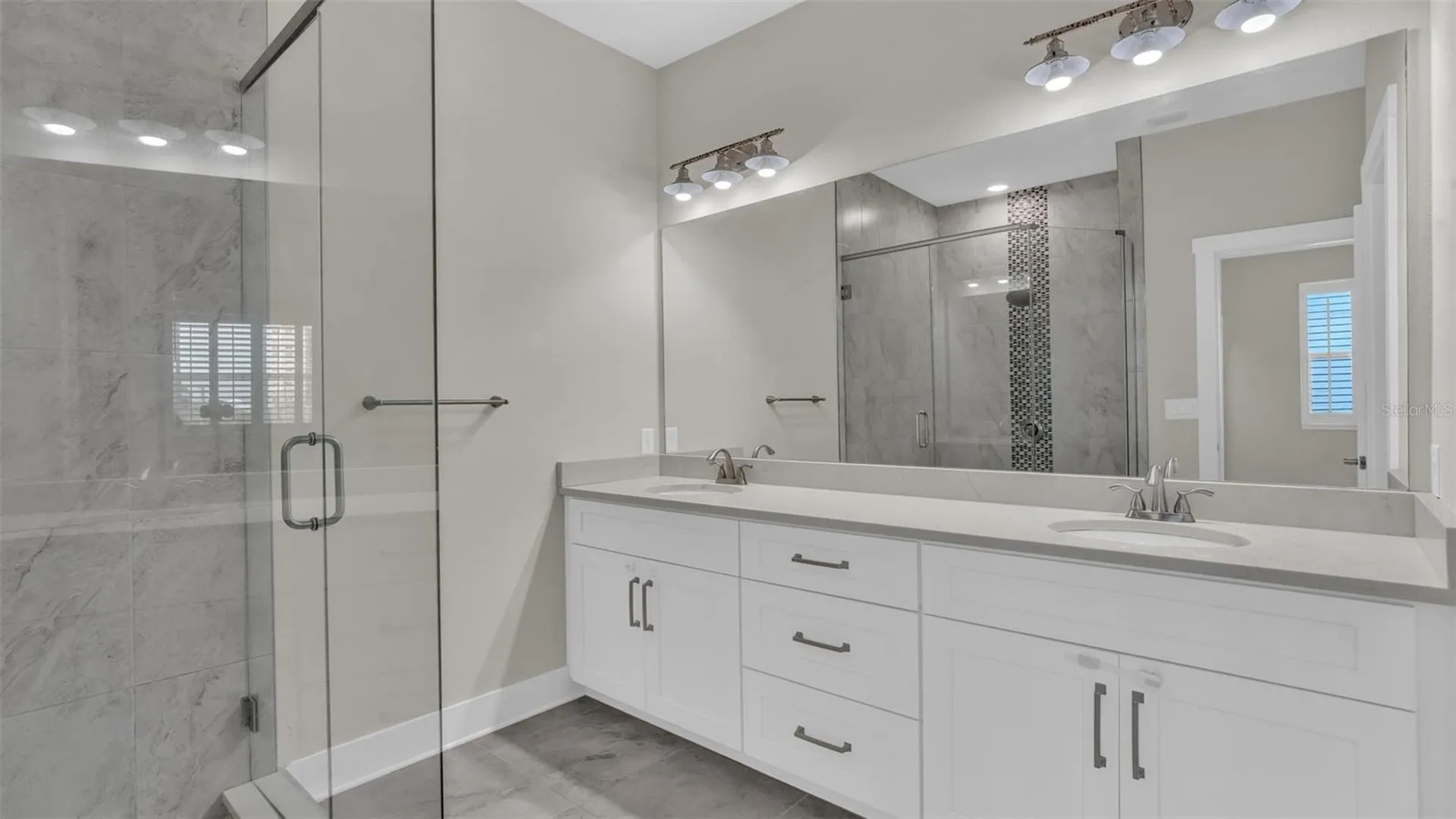 1237 Savona Drive NE St Petersburg FL 33702