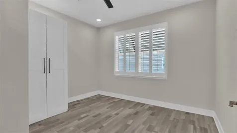 1237 Savona Drive NE St Petersburg FL 33702