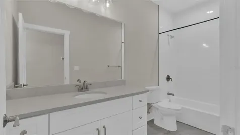 1237 Savona Drive NE St Petersburg FL 33702