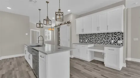 1237 Savona Drive NE St Petersburg FL 33702