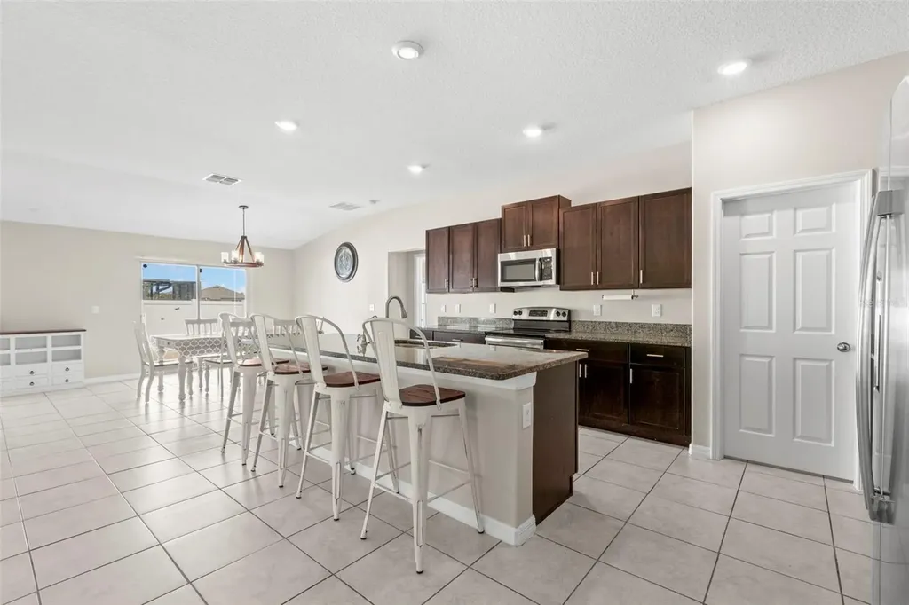 11904 Field Thistle Court Riverview FL 33579