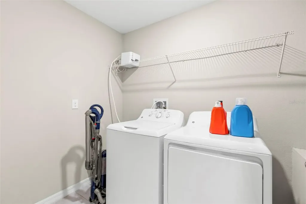 11904 Field Thistle Court Riverview FL 33579