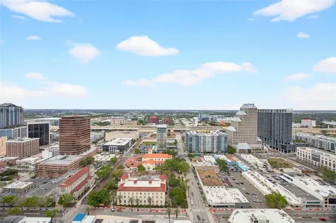 150 E Robinson Street Orlando FL 32801