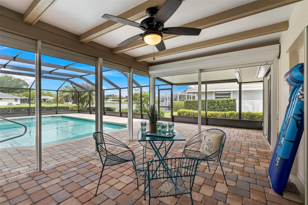 511 Riviera Bay Drive NE St Petersburg FL 33702