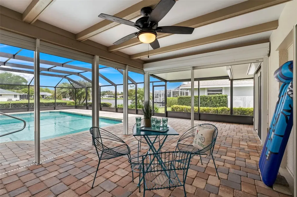 511 Riviera Bay Drive NE St Petersburg FL 33702