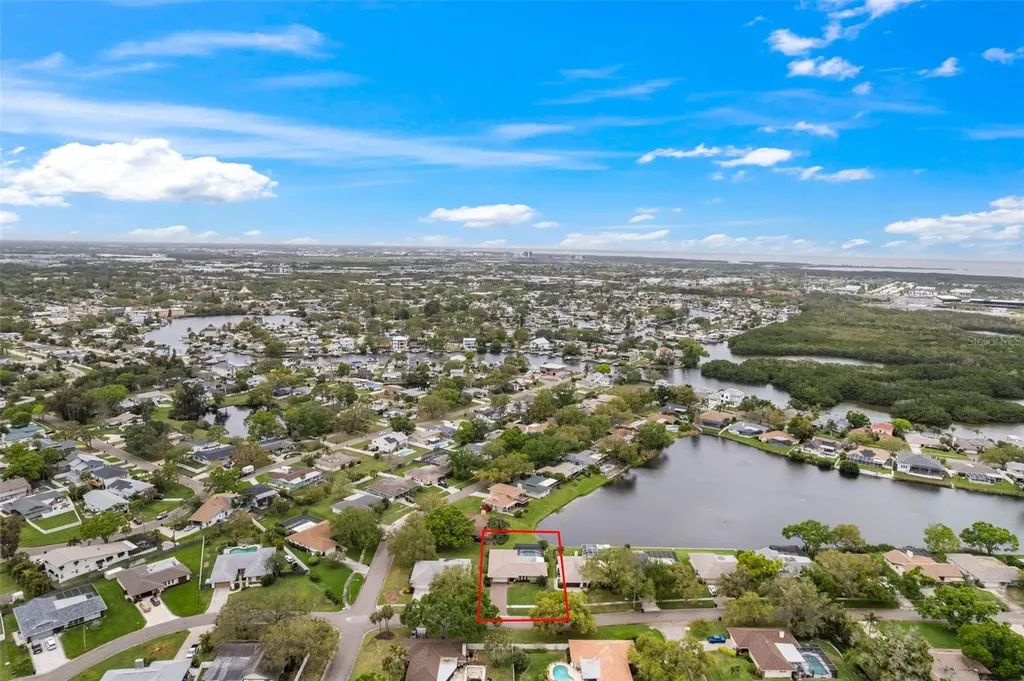 511 Riviera Bay Drive NE St Petersburg FL 33702