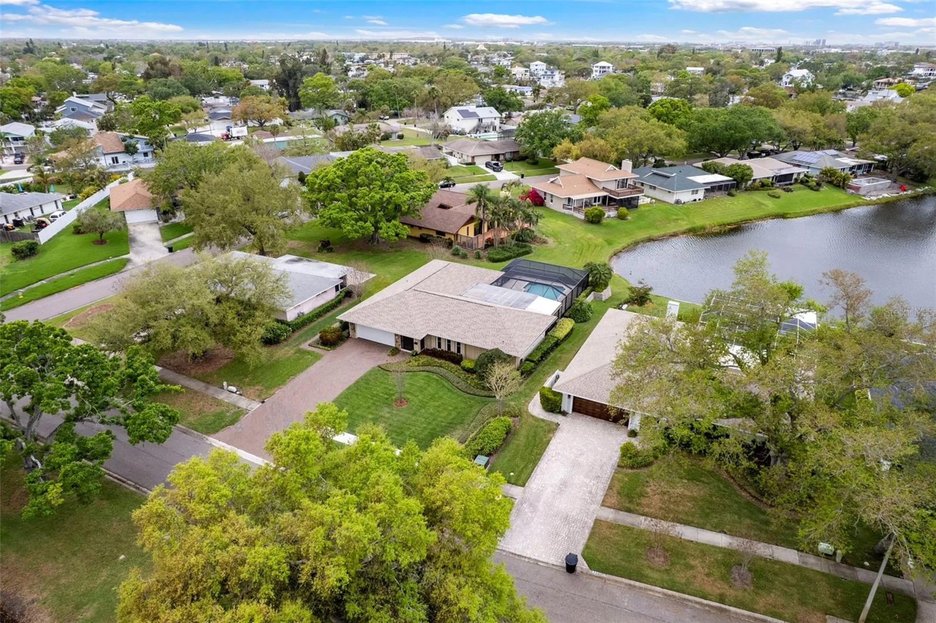 511 Riviera Bay Drive NE St Petersburg FL 33702