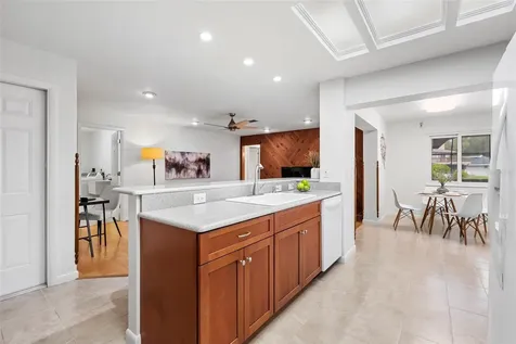 511 Riviera Bay Drive NE St Petersburg FL 33702