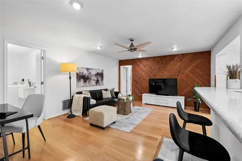 511 Riviera Bay Drive NE St Petersburg FL 33702