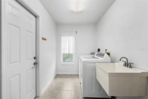 511 Riviera Bay Drive NE St Petersburg FL 33702