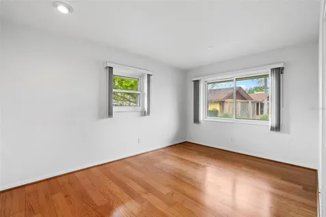 511 Riviera Bay Drive NE St Petersburg FL 33702