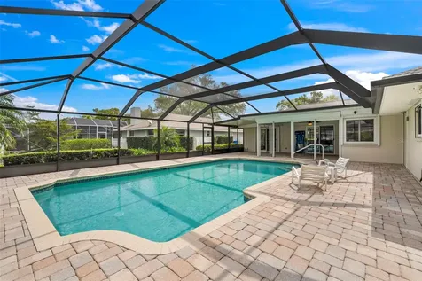 511 Riviera Bay Drive NE St Petersburg FL 33702