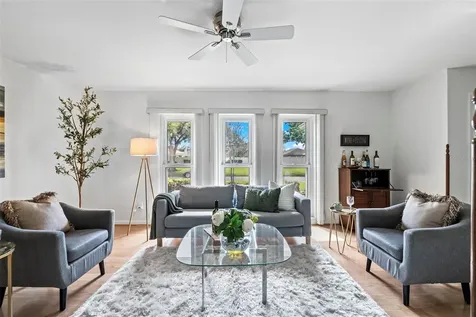 511 Riviera Bay Drive NE St Petersburg FL 33702