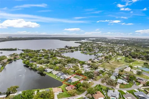 511 Riviera Bay Drive NE St Petersburg FL 33702