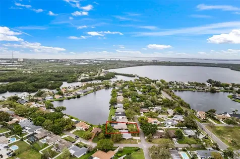 511 Riviera Bay Drive NE St Petersburg FL 33702
