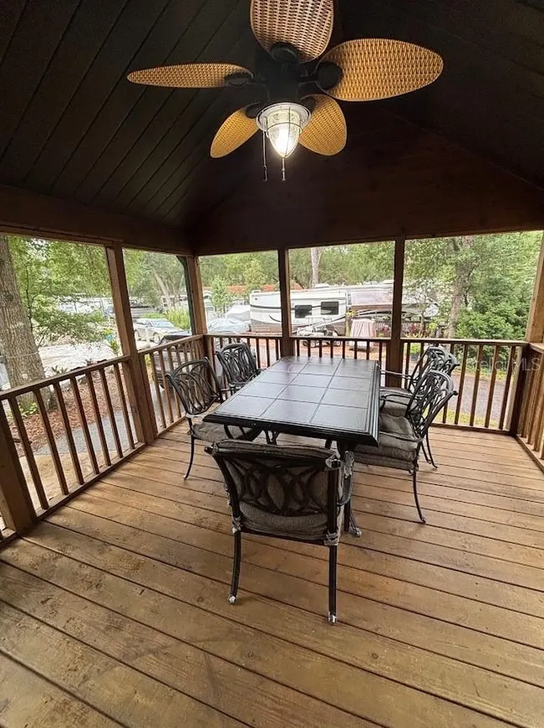 25246 NE 143rd Street Salt Springs FL 32134