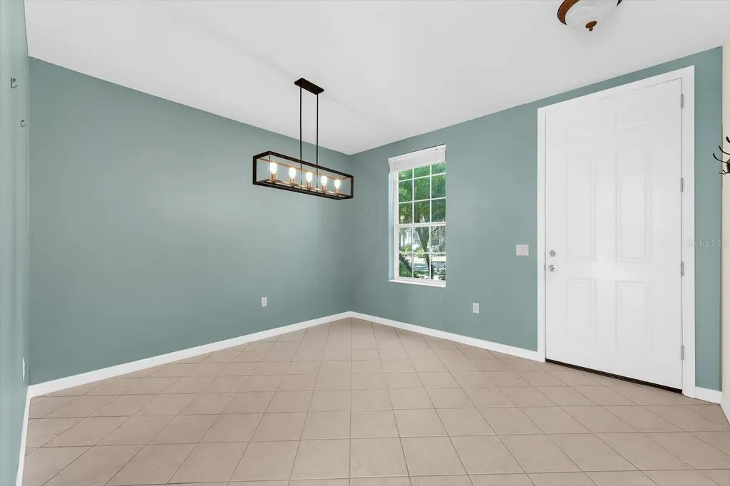 5637 Whitehead Street Bradenton FL 34203