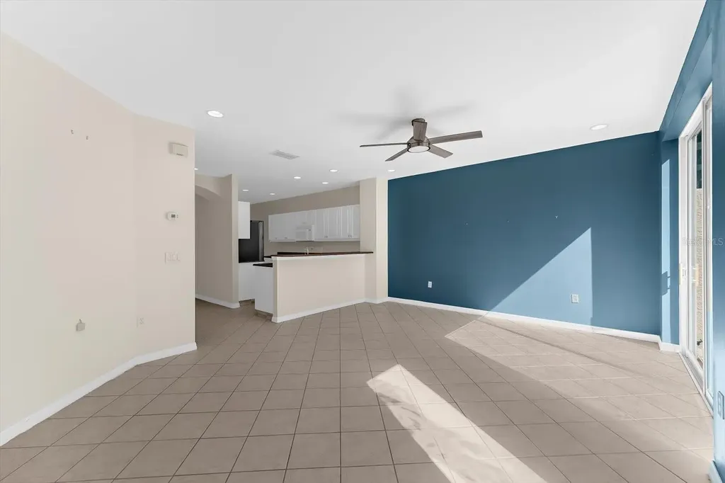 5637 Whitehead Street Bradenton FL 34203