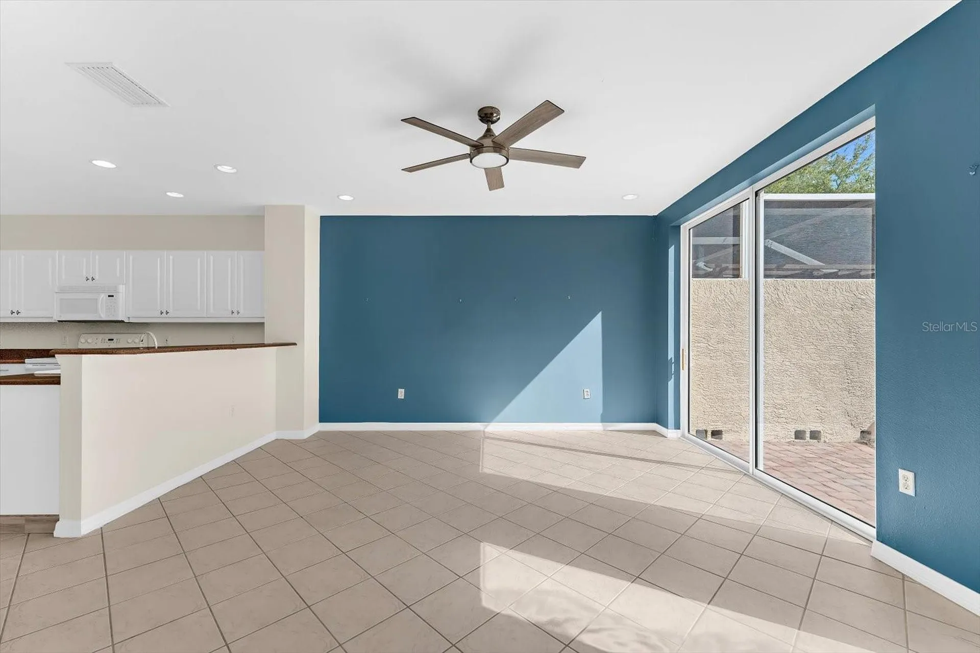 5637 Whitehead Street Bradenton FL 34203