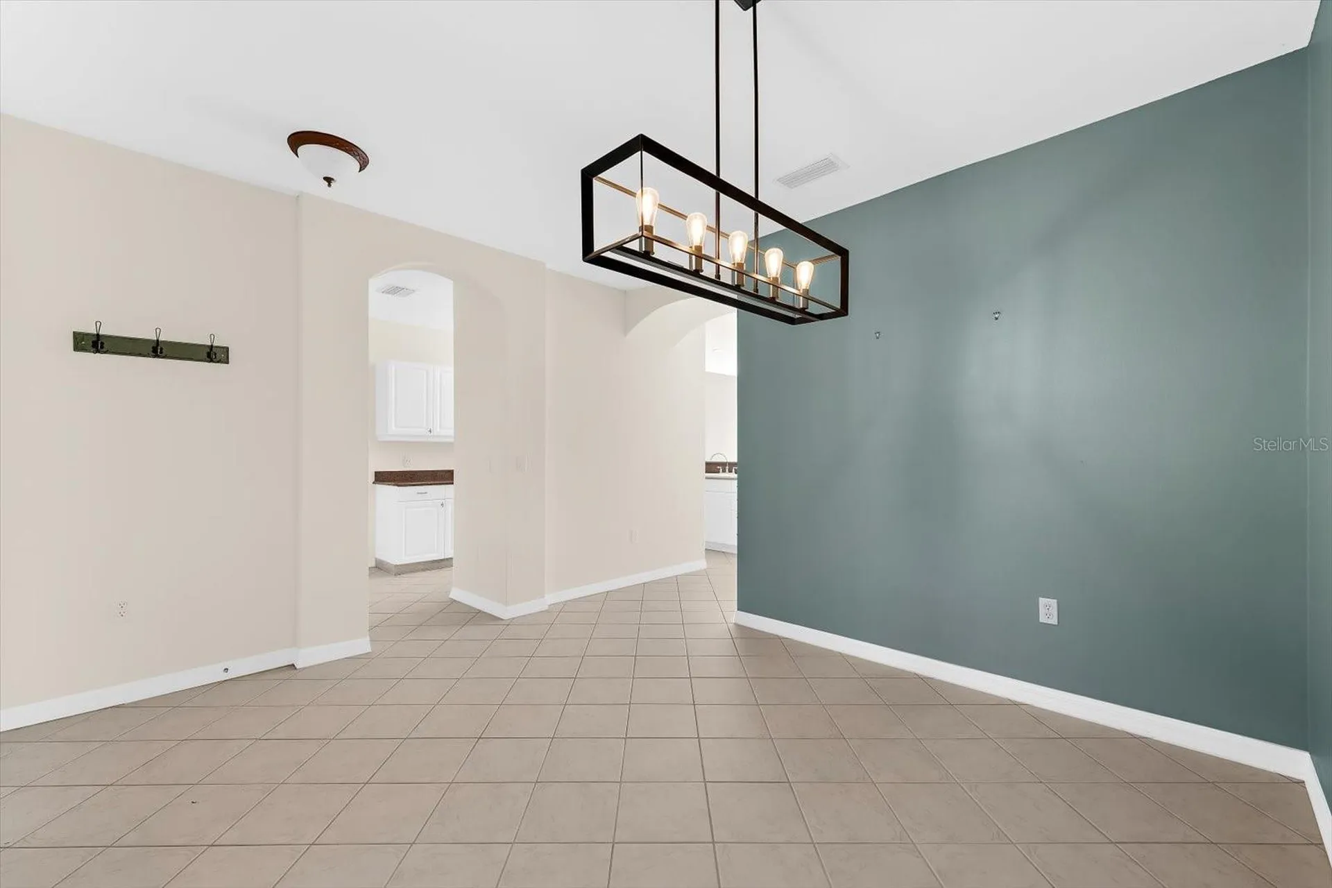 5637 Whitehead Street Bradenton FL 34203