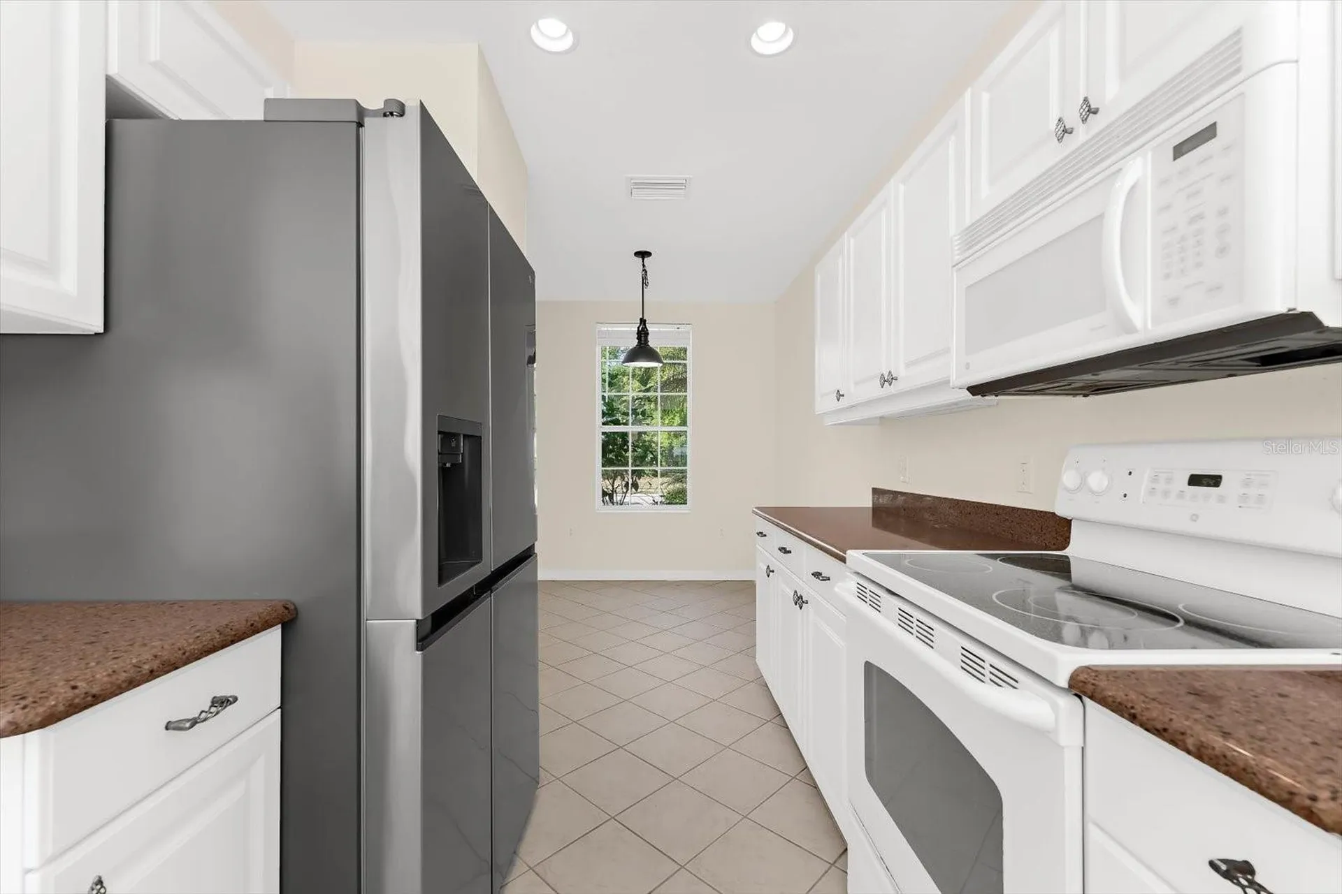 5637 Whitehead Street Bradenton FL 34203