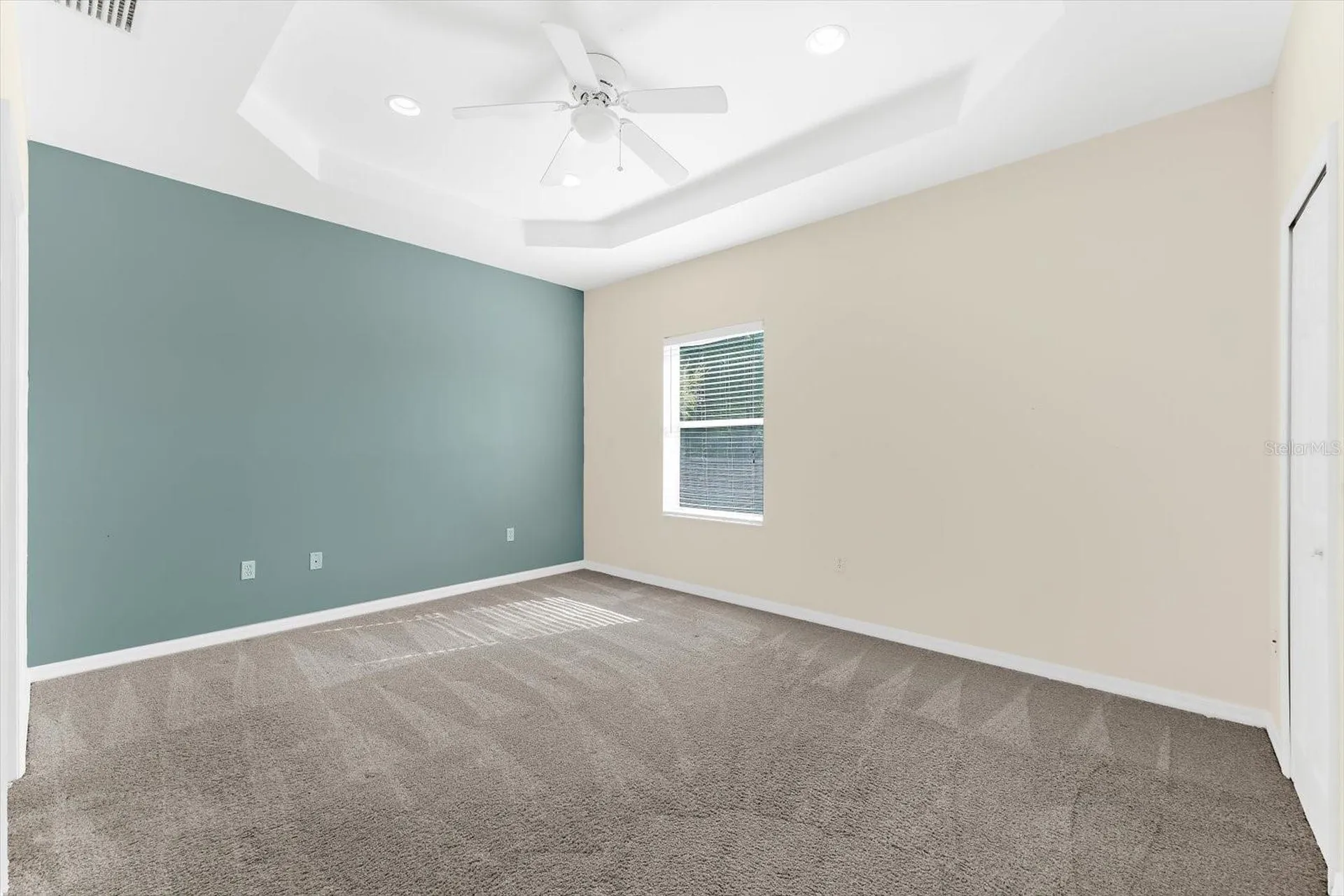 5637 Whitehead Street Bradenton FL 34203