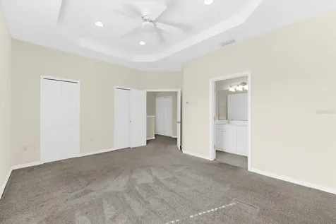 5637 Whitehead Street Bradenton FL 34203