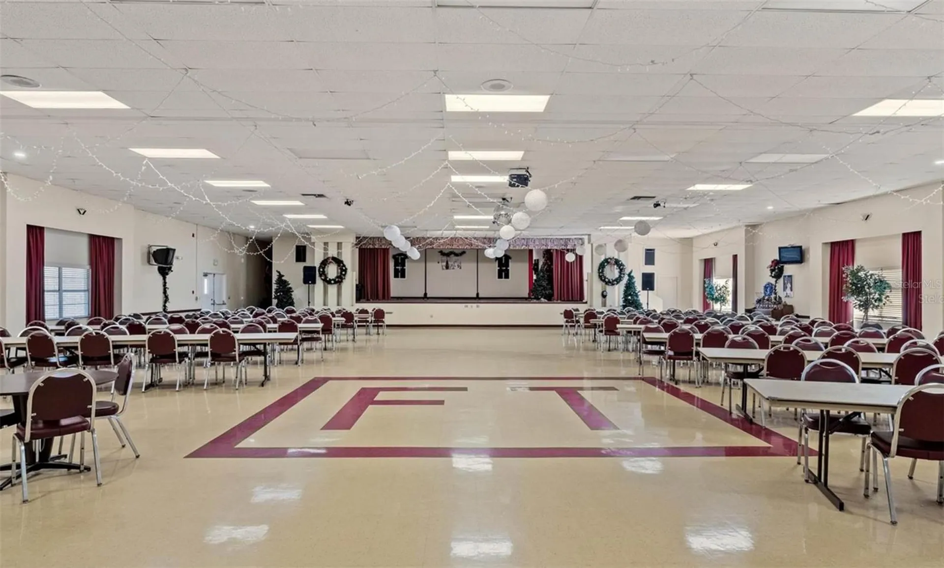 5925 Terrace Park Drive N St Petersburg FL 33709