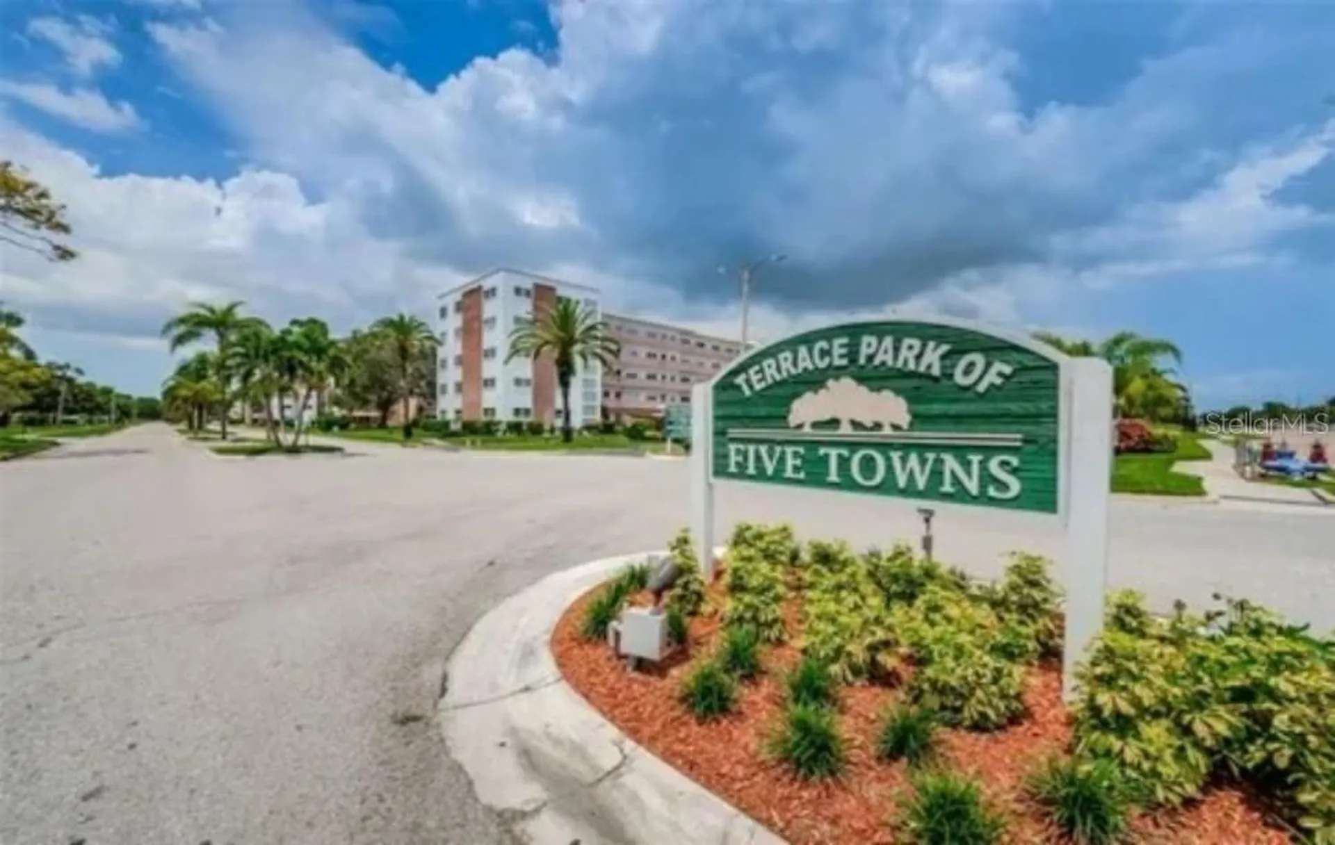 5925 Terrace Park Drive N St Petersburg FL 33709