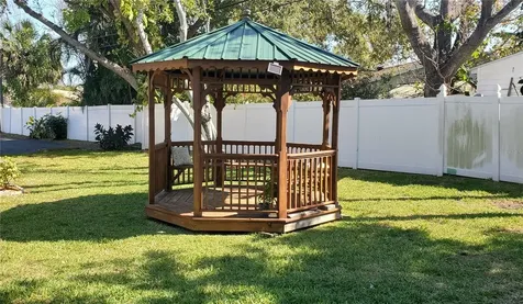 5925 Terrace Park Drive N St Petersburg FL 33709