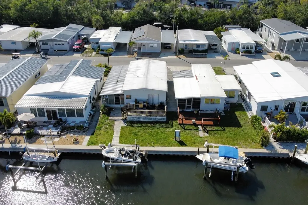 230 Bimini Drive Palmetto FL 34221