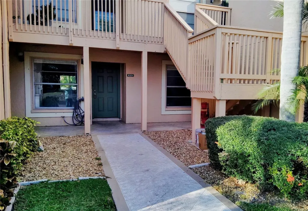 6328 7th Avenue W Bradenton FL 34209