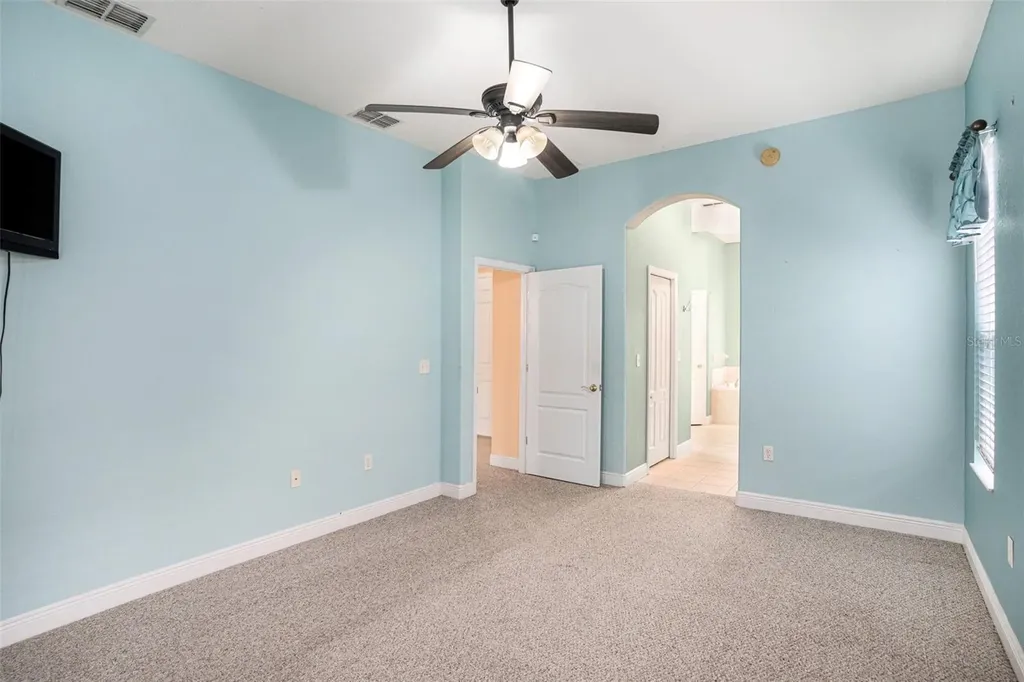 9916 Cleghorn Drive San Antonio FL 33576