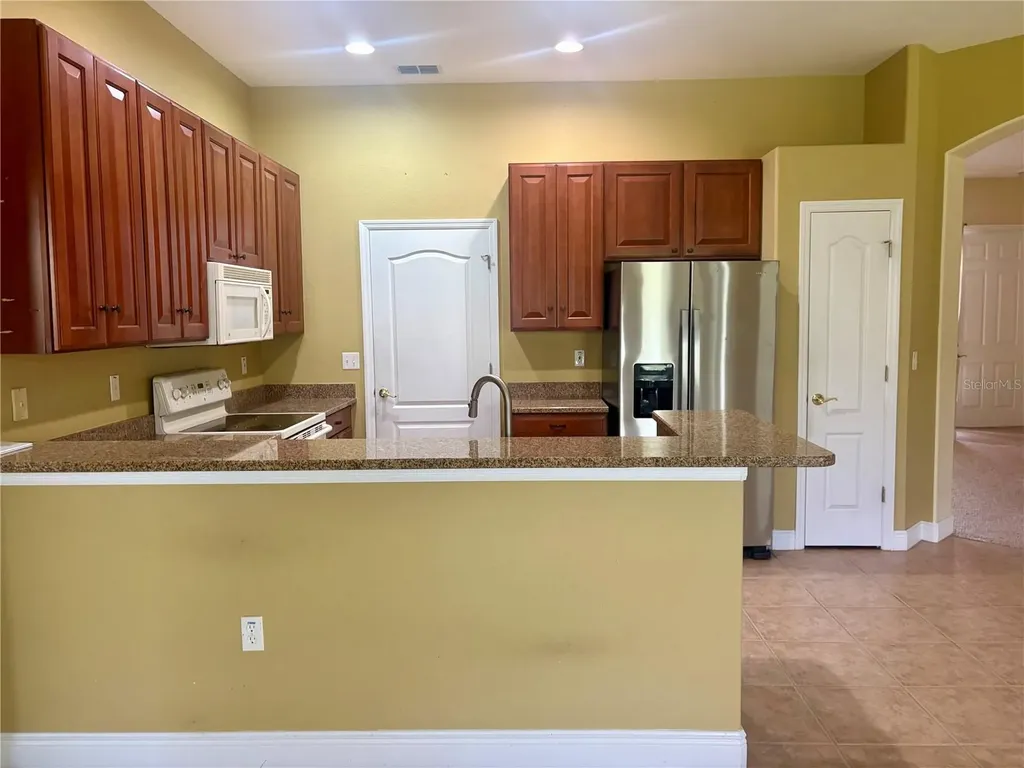 9916 Cleghorn Drive San Antonio FL 33576