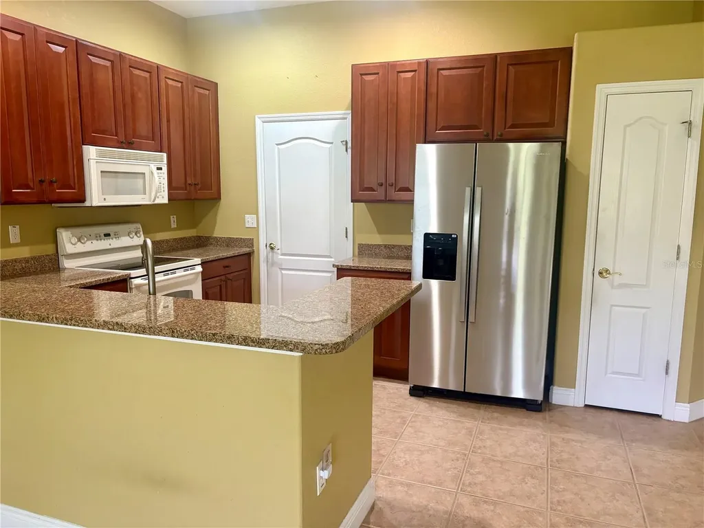 9916 Cleghorn Drive San Antonio FL 33576