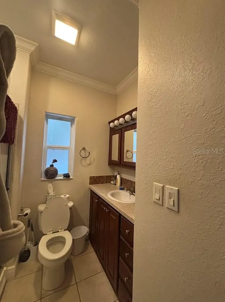 25235 NE 143rd Place Salt Springs FL 32134